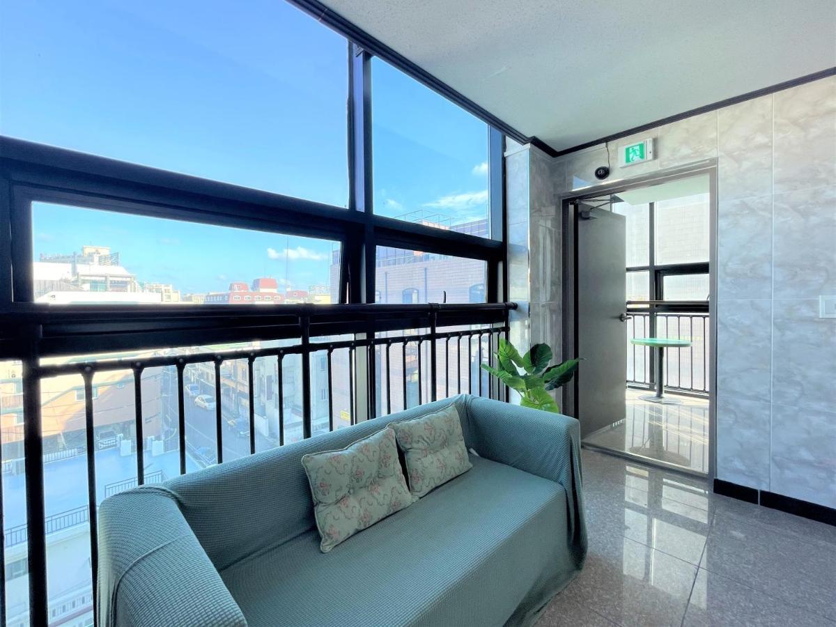 Hy Choi Hostel Сеогвипо Екстериор снимка
